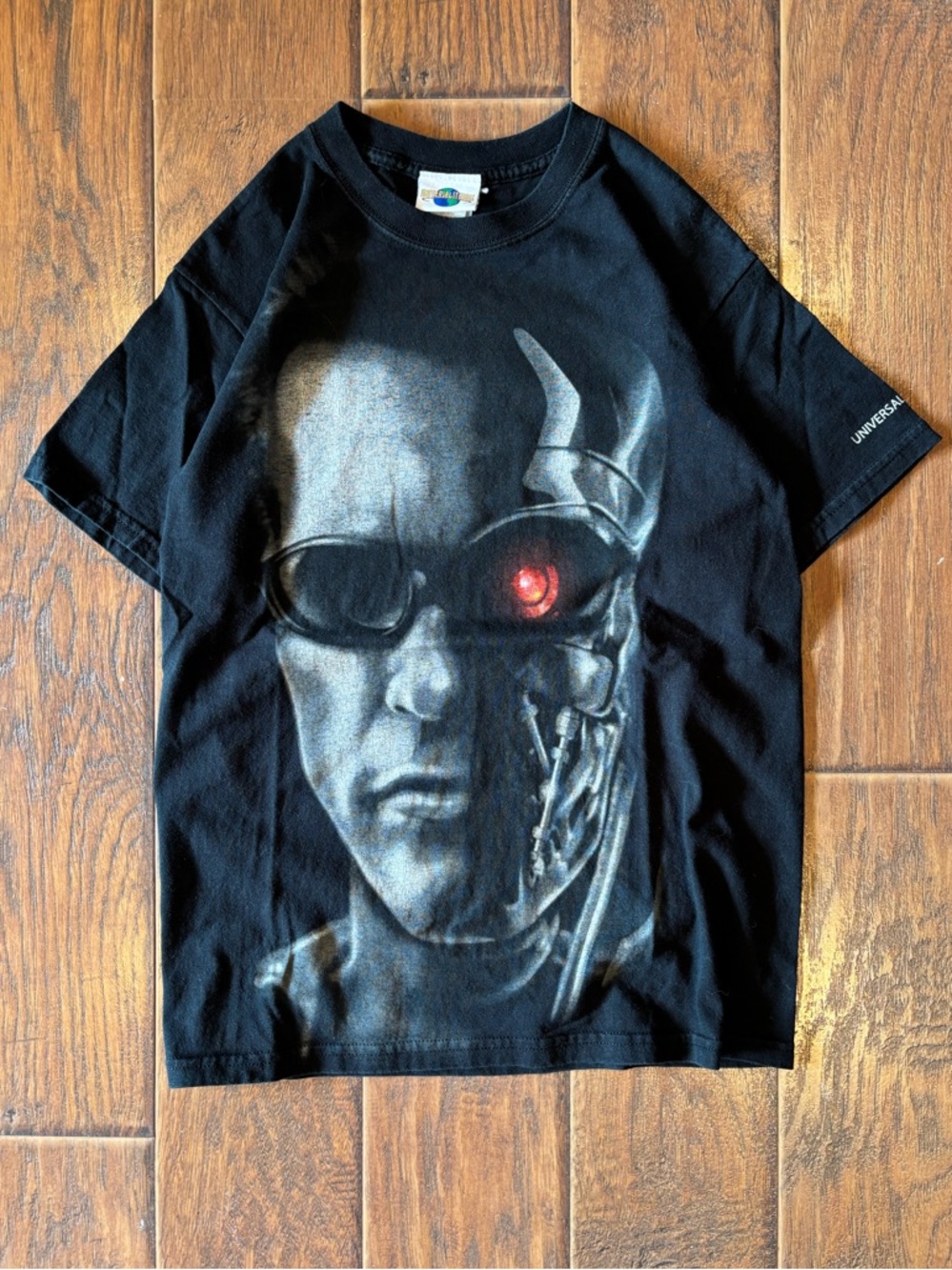 Vintage Early 2000s Terminator 2 Universal Studios Shirt